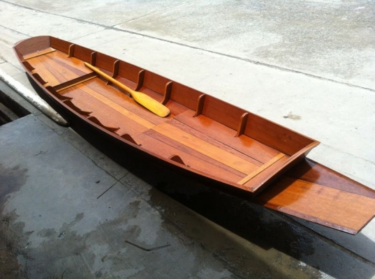 ผลิตและจำหน่ายเรือพาย เรือไม้ เรือก๋วยเตี๋ยว