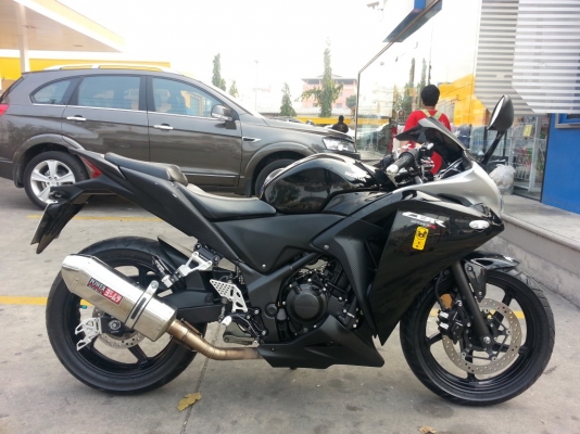 **วุฒินนบุรี**ขาย CBR250r ปี2010 วิ่งมา1xxxxของแต่งท้วมๆท่อสูตรเสียงโหดๆทะเบียนโอน