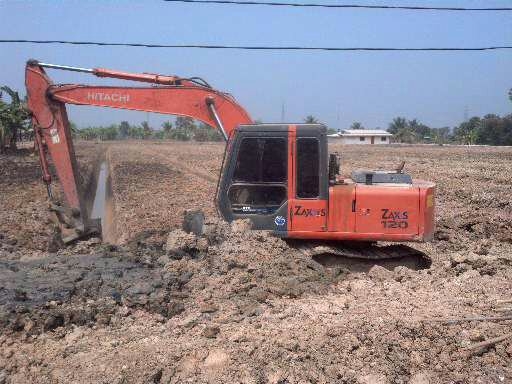 แบคโฮ HITACHI ex 120-1