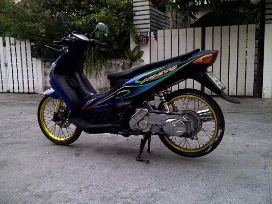 +ขายนูโวตัวเก่าสีน้ำเงินดำตัวทูโทนเครื่องเดิมๆเลยครับเครื่องเงียบๆชุดข้างไม่หอน16999บ      เอกสารชุดโอนครบไม่ขาด เครื่องเงียบๆเลยครับ     ชุดข้างไม่หอน รถเดิมๆ ชุดสีไม่ค่อยสวยตามสภาพครับ     นอกนั้นไม่มีปัญหาอะไรดูรถได้ที่สมุทรปราการหนามแดง     บางพลีครับ