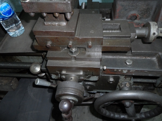 ขายครับขาย เครื่องกลึง 5 ฟุต เกียร์กระตุก สภาพใช้งาน 40000 บาท