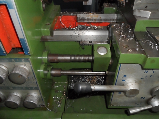 ขายครับขาย เครื่องกลึง takung 4 ฟุต นิ้ว-มิล สภาพใช้งาน 46000 บาท