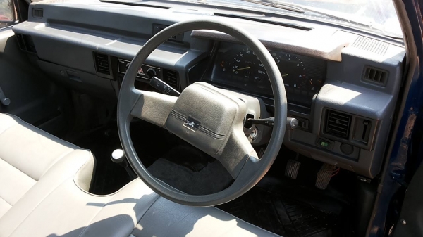 ***ขายแล้วครับขอบคุณ Truck2hand ขายกระบะตอนเดียวๆสวยๆ MITSU L200 Cyclone 2.5ปี36/93 เครื่องเดิมเกียร์เดิม แน่นดีแรง ช่วงล่างไม่ส่ายคัสซีสวยเดิมไม่ปะไม่ดาม กระบะดีไม่ผุหัวเก๋งสวย ยางดี4เส้น ล้อแม็ก พ.ธรรมดา ภายในดีคอนโซลครบ รถเคลียร์สีมาครับ สีสันสวย พร้อม