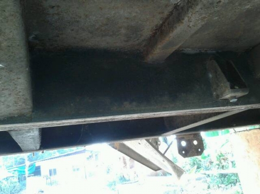 ขายกระบะ75000( ถอดจากรถยูดี ) ไม่ผุ มีรั่ว มีบุบบ้าง กว้าง2.50ยาว6.00 สูง2.10