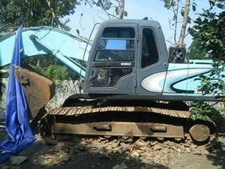 ขาย แบ็คโฮ KOBELCO SK200 MARK 3 สภาพพร้อมใช้งาน เอกสารเล่มทะเบียนพร้อมโอน ราคา1,050,000บาท ต่อรองได้ สนใจติดต่อ:082-3223112,094-5324914(คุณนิเทพ)