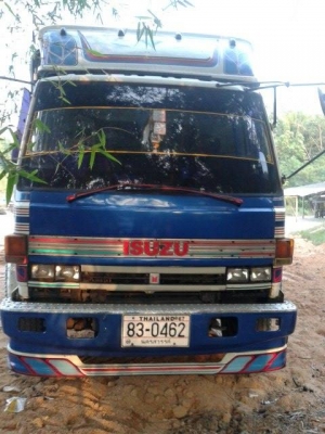 ขาย รถบรรทุก10ล้อ1เพลาไม่ดั้ม ISUZU ROCKY 195HP สภาพสวยพร้อมใช้งาน เอกสารเล่มทะเบียนพร้อมโอน ราคา825,000บาท ต่อรองได้ สนใจติดต่อ:082-3223112,094-5324914(คุณนิเทพ)