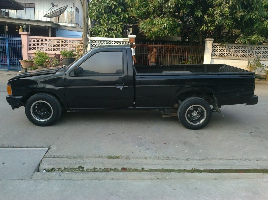 NISSAN BIG M ตอนเดียว เครื่องดีเซล 2500 CC สภาพดี