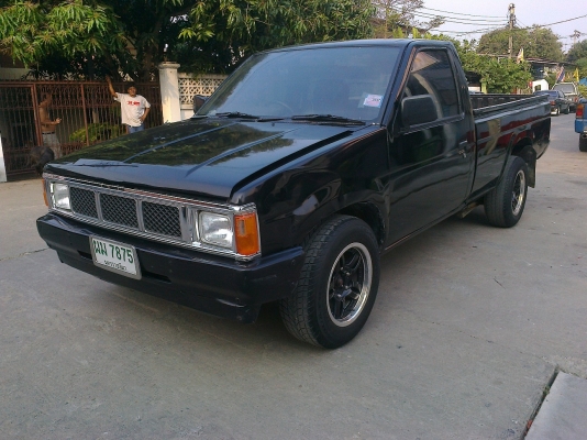 NISSAN BIG M ตอนเดียว เครื่องดีเซล 2500 CC สภาพดี