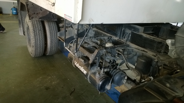 6ล้อดั้มISUZU 240 แรงปี*52 รถเบียดมา...เสียหายไม่เยอะ.โดนหัวเก๋งข้างซ้ายเท่านั้น 6ล้อดั้มISUZU 240 แรงปี*52 รถเบียดมา...เสียหายไม่เยอะ.โดนหัวเก๋งข้างซ้ายเท่านั้น