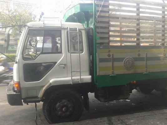 รถสิบล้อ