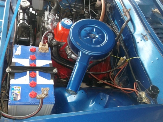 ขายดัทสันช้างเหยียบ 620 สีน้ำเงินสด ติดเครื่องเสียงและไฟแต่งสภาพสวยๆ ทะเบียนเต็ม