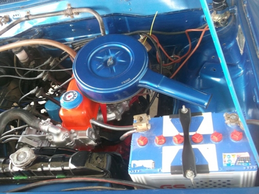 ขายดัทสันช้างเหยียบ 620 สีน้ำเงินสด ติดเครื่องเสียงและไฟแต่งสภาพสวยๆ ทะเบียนเต็ม