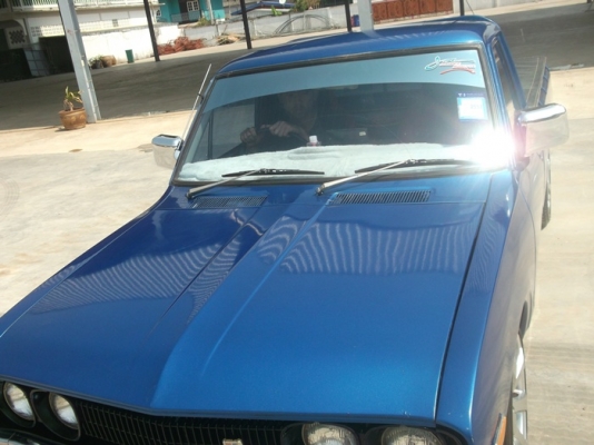 ขายดัทสันช้างเหยียบ 620 สีน้ำเงินสด ติดเครื่องเสียงและไฟแต่งสภาพสวยๆ ทะเบียนเต็ม