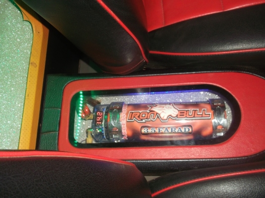 ขายดัทสันช้างเหยียบ 620 สีน้ำเงินสด ติดเครื่องเสียงและไฟแต่งสภาพสวยๆ ทะเบียนเต็ม