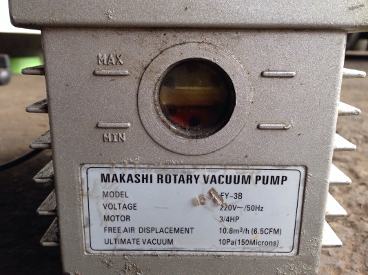 ขาย Vacuum pump ยี่ห้อ Makashi ระบบ rotary สภาพสวย อุปกรณ์ครบ พร้อมใช้งาน มีหลายตัวครับ ขาย Vacuum pump ยี่ห้อ Makashi ระบบ rotary สภาพสวย อุปกรณ์ครบ พร้อมใช้งาน มีหลายตัวครับ