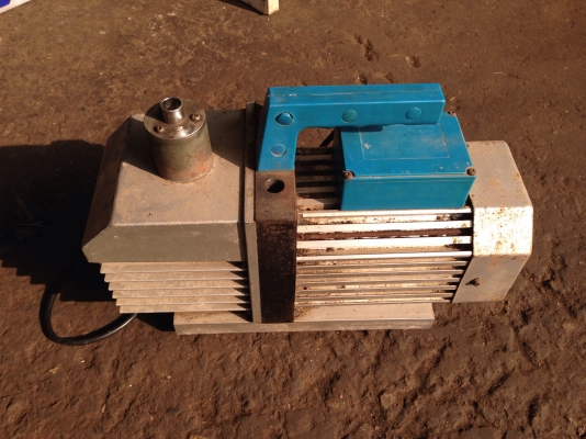 ขาย Vacuum pump ยี่ห้อ Makashi ระบบ rotary สภาพสวย อุปกรณ์ครบ พร้อมใช้งาน มีหลายตัวครับ ขาย Vacuum pump ยี่ห้อ Makashi ระบบ rotary สภาพสวย อุปกรณ์ครบ พร้อมใช้งาน มีหลายตัวครับ