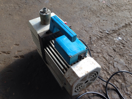 ขาย Vacuum pump ยี่ห้อ Makashi ระบบ rotary สภาพสวย อุปกรณ์ครบ พร้อมใช้งาน มีหลายตัวครับ ขาย Vacuum pump ยี่ห้อ Makashi ระบบ rotary สภาพสวย อุปกรณ์ครบ พร้อมใช้งาน มีหลายตัวครับ