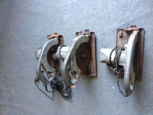 เลื่อยวงเดือนมากีตา 10 นิ้วแจแปน 3 ตัวสภาพพร้อมใช้