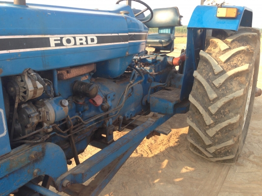 ลูกค้าจองแล้วคับผมFORD 6600 เต็ม มีภาพวีดีโอ เกียร์ 5DNN เพืองท้าย D4NN ท้ายเบาะD5NN เครื่องดี T5 ผาน 6 ดันหน้า สภาพเดิมๆ เอกสารเล่มทะเบียนพร้อมโอน ราคา 338000 บาท สนใจติดต่อ คุณชัยย สตึก โทร 081-9972972 089-8451778