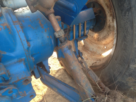 ลูกค้าจองแล้วคับผมFORD 6600 เต็ม มีภาพวีดีโอ เกียร์ 5DNN เพืองท้าย D4NN ท้ายเบาะD5NN เครื่องดี T5 ผาน 6 ดันหน้า สภาพเดิมๆ เอกสารเล่มทะเบียนพร้อมโอน ราคา 338000 บาท สนใจติดต่อ คุณชัยย สตึก โทร 081-9972972 089-8451778