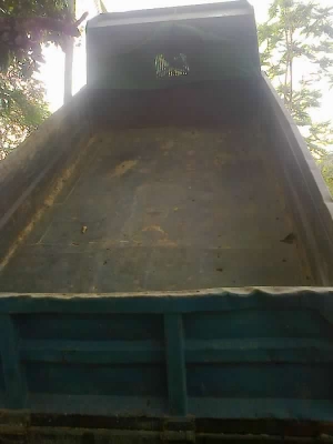 ISUZU NPR   คุณกิจ จ.กาญจนบุรี มัดจำแล้วค่ะ