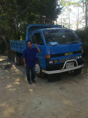 ISUZU NPR   คุณกิจ จ.กาญจนบุรี มัดจำแล้วค่ะ
