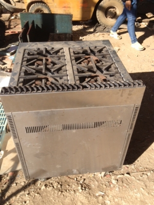 เตาแก๊ส 4 หัวสแตนเลสมีเตาอบงานนอก