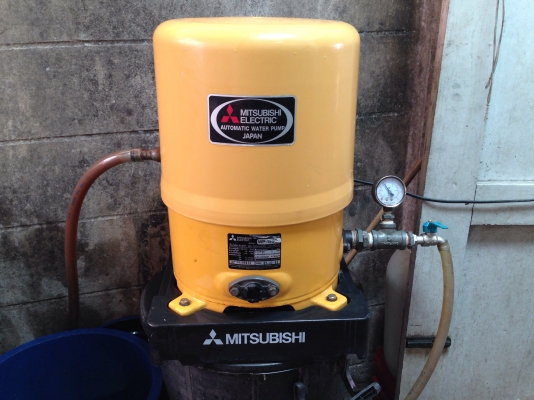 ขายปั้มน้ำอัตโนมัติ mitsubishi 150 W สภาพสวยมาก พร้อมใช้งาน รับประกันคุณภาพดูประวัติการขายผมได้ครับ