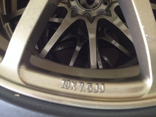 ขายล้อแม็ก CE28 พร้อมยาง 18 4/100/114