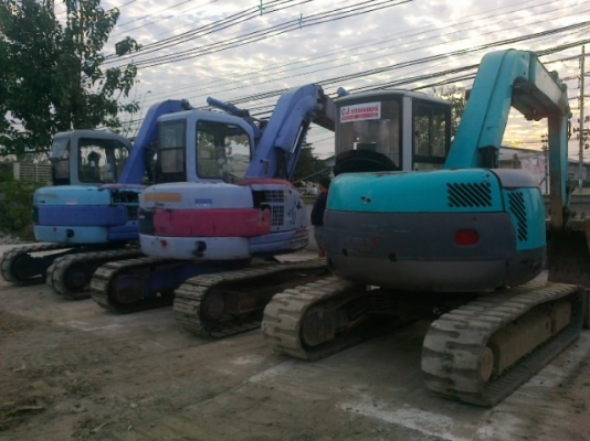 ขาย รถแมคโคขนาดเล็ก PC30 PC50 PC75 เก่านอกมีเอกสาร มีหลายคันให้เลือก รับทำไฟแนนร์ให้ครับ