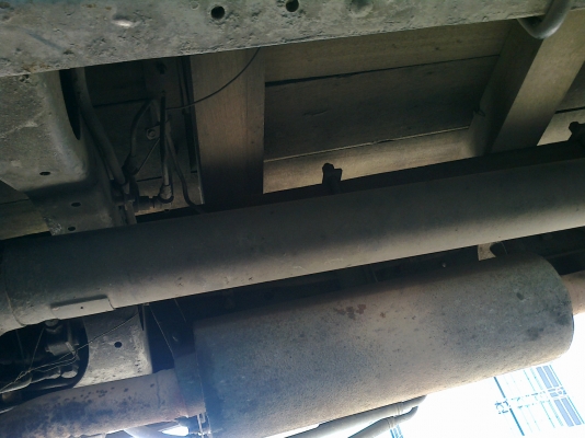 เก็บไว้บรรทุกปุ๋ย HINO KM350 เครื่องDQ100 110ม้า หน้า F หลังF ยางดี7เส้น เก็บไว้บรรทุกปุ๋ย HINO KM350 เครื่องDQ100 110ม้า หน้า F หลังF ยางดี7เส้น