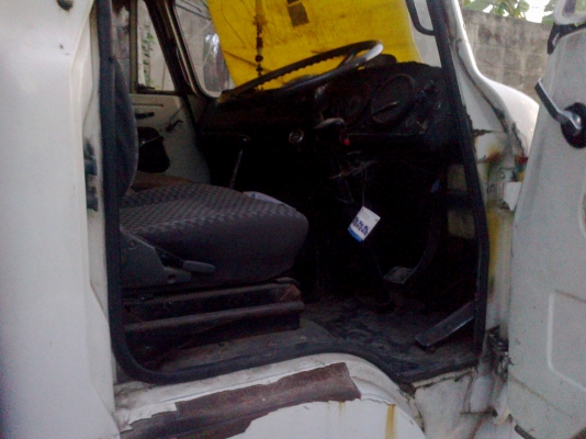 เก็บไว้บรรทุกปุ๋ย HINO KM350 เครื่องDQ100 110ม้า หน้า F หลังF ยางดี7เส้น เก็บไว้บรรทุกปุ๋ย HINO KM350 เครื่องDQ100 110ม้า หน้า F หลังF ยางดี7เส้น