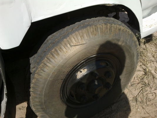 เก็บไว้บรรทุกปุ๋ย HINO KM350 เครื่องDQ100 110ม้า หน้า F หลังF ยางดี7เส้น เก็บไว้บรรทุกปุ๋ย HINO KM350 เครื่องDQ100 110ม้า หน้า F หลังF ยางดี7เส้น