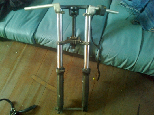 สวิงอาม auzuki