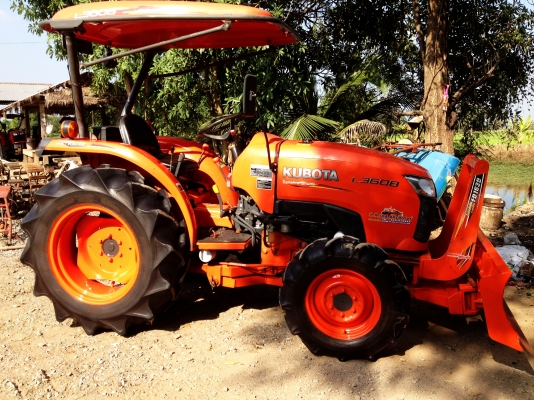 ขายด่วนรถไถคูโบต้าL3608อุปกรณ์ครบชุดรถสวยมากเครื่องแน่นสนใจติดต่อ081-9136451 ขายด่วนรถไถคูโบต้าL3608อุปกรณ์ครบชุดรถสวยมากเครื่องแน่นสนใจติดต่อ081-9136451