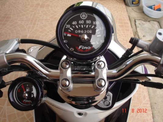 new fino classic ปี 2012 สีขาวม่วง รถเกรด A ราคา 32500 บาท โทร.0819858268,0800130001