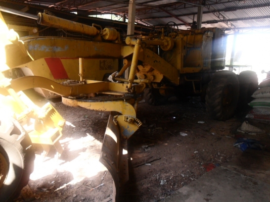 รถเกรด+รถบด ราคาถูก