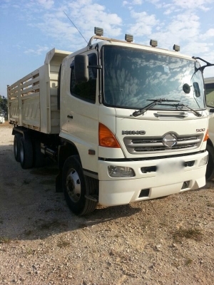 รถฮีโน่ 10 ล้อดั๊ม 380 แรงม้า  ปี 54  วิ่ง 120000 กว่าโล สนใจติดต่อ 081 - 607915