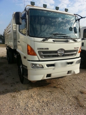 รถฮีโน่ 10 ล้อดั๊ม 380 แรงม้า  ปี 54  วิ่ง 200000 กว่าโล สนใจติดต่อ 081 - 607915