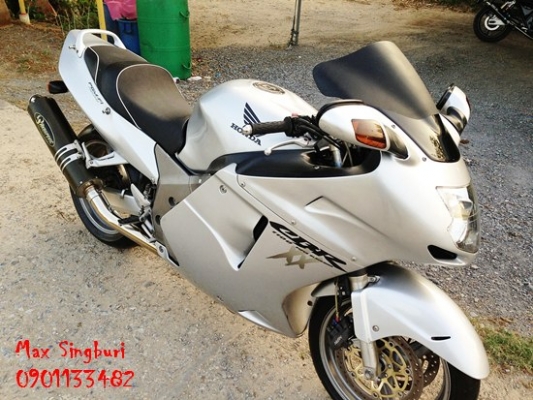แม็กสิงห์บุรี//CBR1100 BLACKBIRD ปี2001 หัวฉีด ท่อสูตร AKAPROVIC 137000 ด่วน แม็กสิงห์บุรี//CBR1100 BLACKBIRD ปี2001 หัวฉีด ท่อสูตร AKAPROVIC 137000 ด่วน