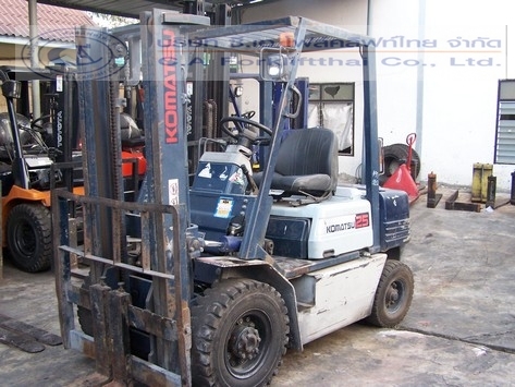 ขาย รถโฟล์คลิฟท์ KOMATSU รุ่น FD25-11 ขาย รถโฟล์คลิฟท์ KOMATSU รุ่น FD25-11
