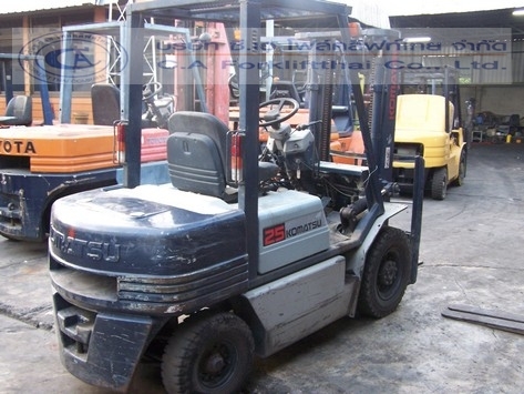 ขาย รถโฟล์คลิฟท์ KOMATSU รุ่น FD25-11