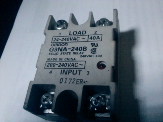 โซลิดสเตตรีเลย์ 40 A. ของ OMROM ใช้ไฟสั่งงานAC