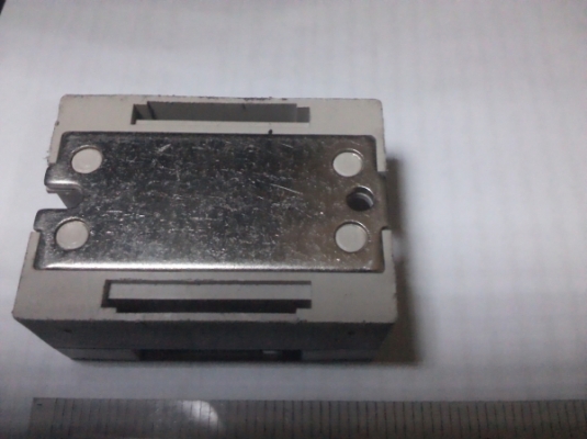 โซลิดสเตตรีเลย์ 40 A. ของ OMROM ใช้ไฟสั่งงานAC