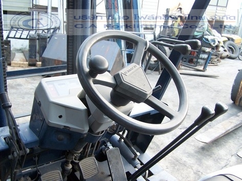 ขาย รถโฟล์คลิฟท์ KOMATSU รุ่น FG15-15