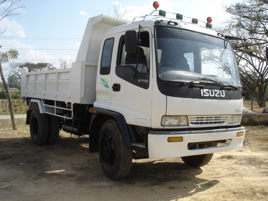 ISUZU DECA 195 HP ยาง 900-20 ISUZU DECA 195 HP ยาง 900-20