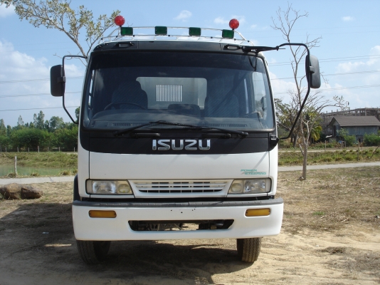 ISUZU DECA 195 HP ยาง 900-20 ISUZU DECA 195 HP ยาง 900-20