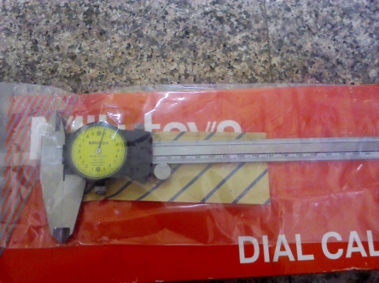 เวอร์เนีย เป็นแบบหน้าปัดเข็มนาฬิกา mitutoyo 6 นิ้ว ใหม่ๆ เที่ยงตรง