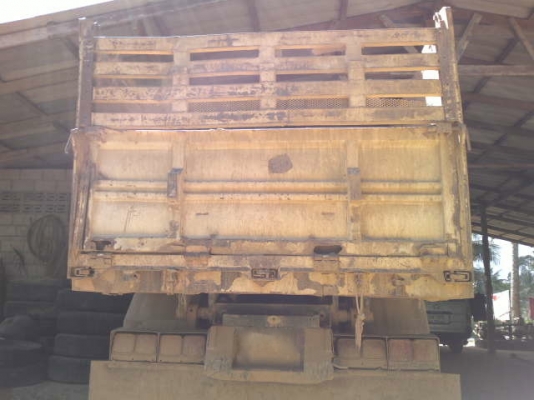 รถมิตซู 10 ล้อดั๊ม FN527 - TF     220 แรงม้า  ซีรี 3900   สนใจติดต่อ 081 - 6079515