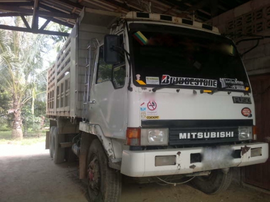 รถมิตซู 10 ล้อดั๊ม FN527 - TF     220 แรงม้า  ซีรี 3900   สนใจติดต่อ 081 - 6079515